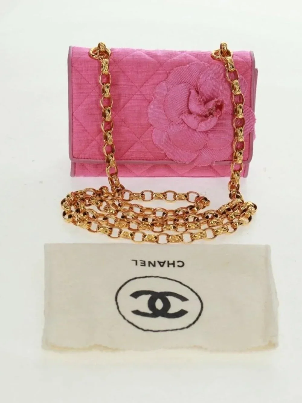 CHANEL brand	chanel color	pink